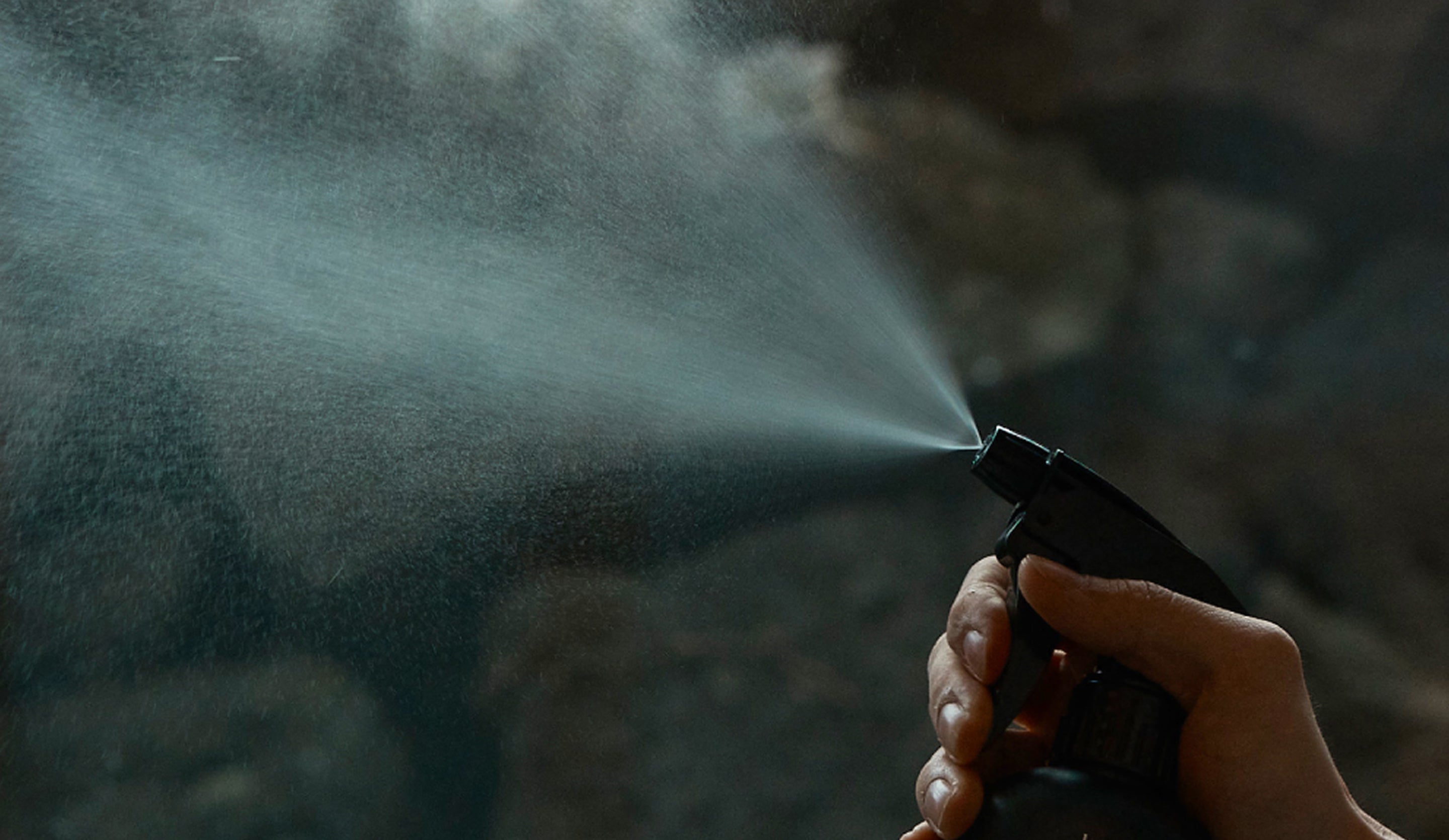 Scent That Doesn’t Linger — Why Subtle Beats Heavy Fragrance