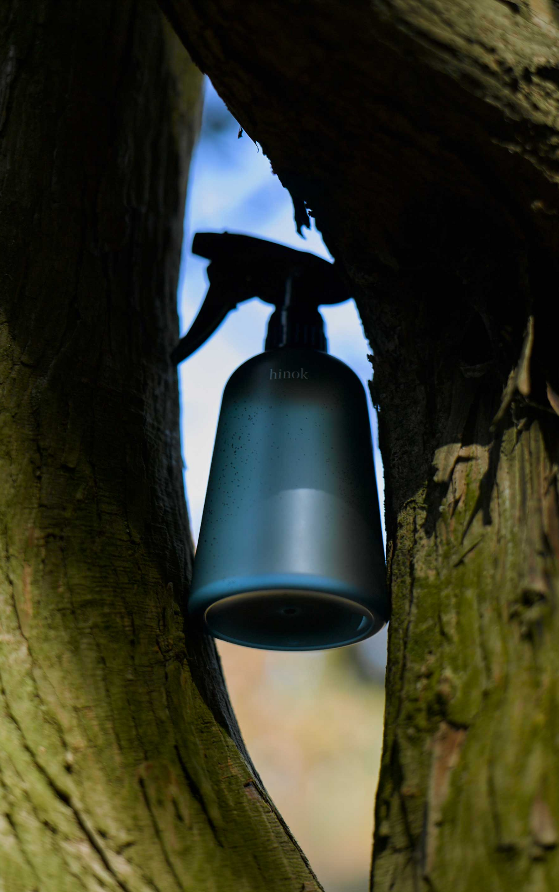 A forest-distilled deodorizer for fabric and home.